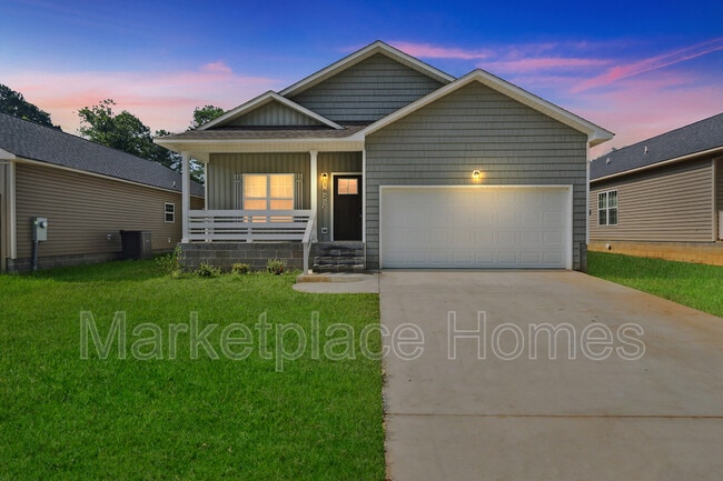 Photo - 1621 North St SE