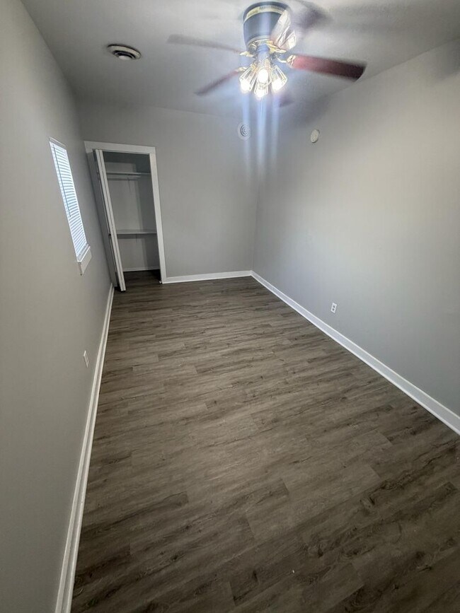 Photo - 3910 Deodar St Unidad 2nd floor