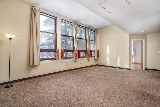 Photo - 593 Main St Unit 202