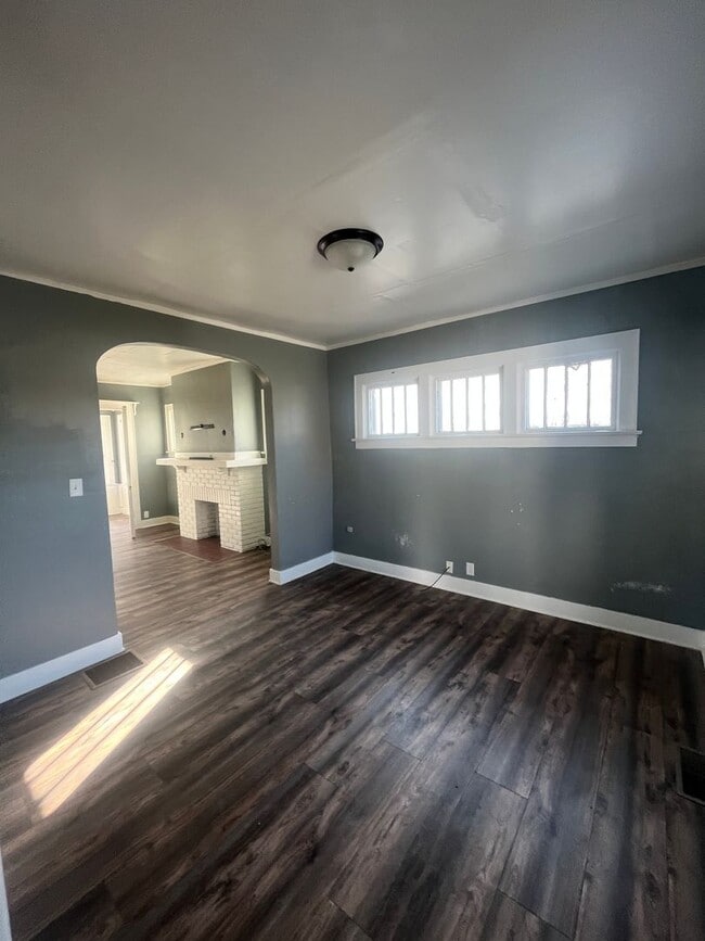 Photo - Gorgeous 3 bed/1 bath home available for lease now!