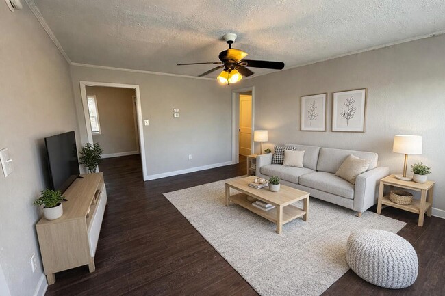 Photo - 210 Highview Ave