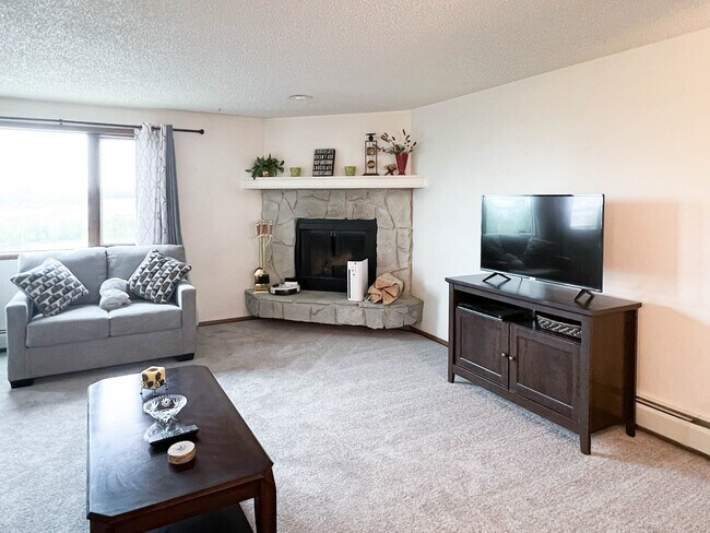 Photo - 201 Barrow St