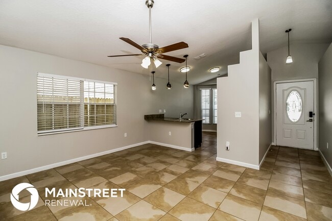 Photo - 181 Dovetail Ct