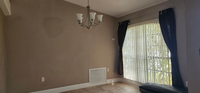 Photo - Beautiful 4bed 2Bath House