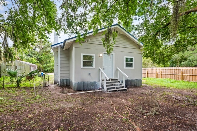 Building Photo - 48 Kirk Rd Rental