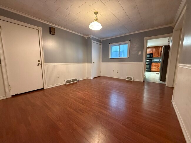 Photo - 1706 Mary St