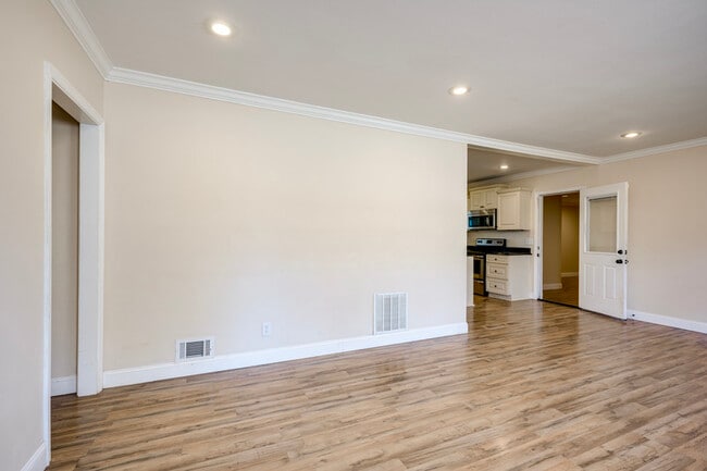 Photo - 111 Lehigh Ave