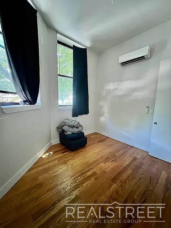 Photo - 3 Bed / 1.5 Bath Duplex | Bushwick | Brooklyn