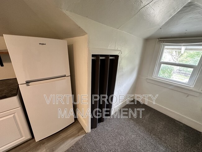 Photo - 813 3rd Ave
