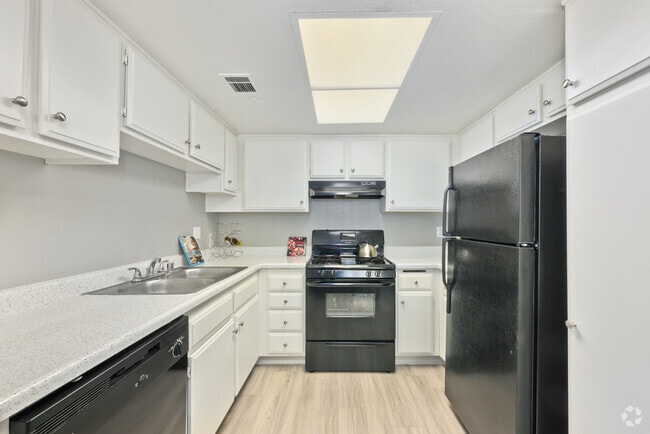 Building Photo - Tesoro Rental