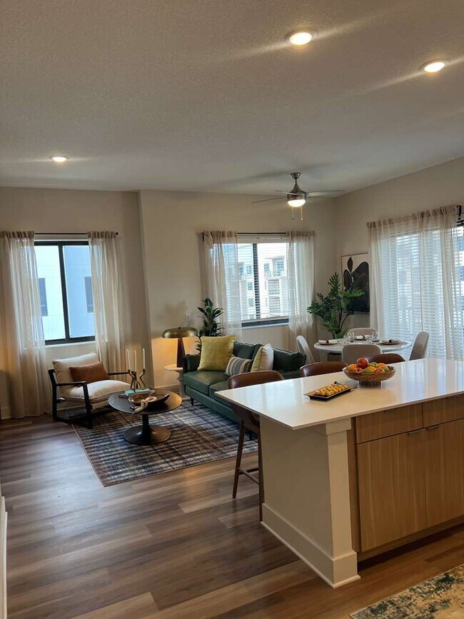 Photo - 2910 SW 69th Ave Unit 2