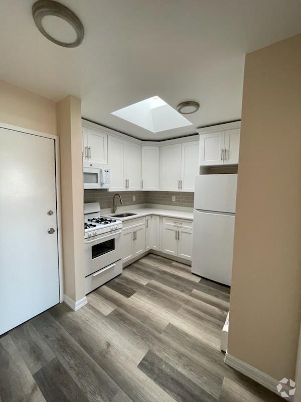 Building Photo - 72-23-7251 51st Dr Unit 3R Rental
