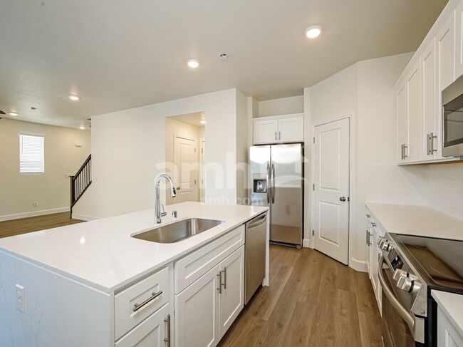 Photo - 6491 Enlightenment Dr