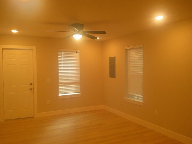 Photo - Fully Remodeled 2 Bed 1 Bath House