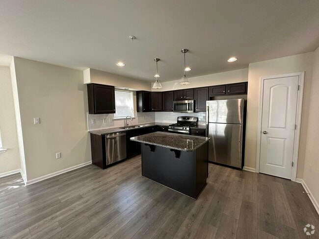 Building Photo - 124 High Pointe Dr Rental