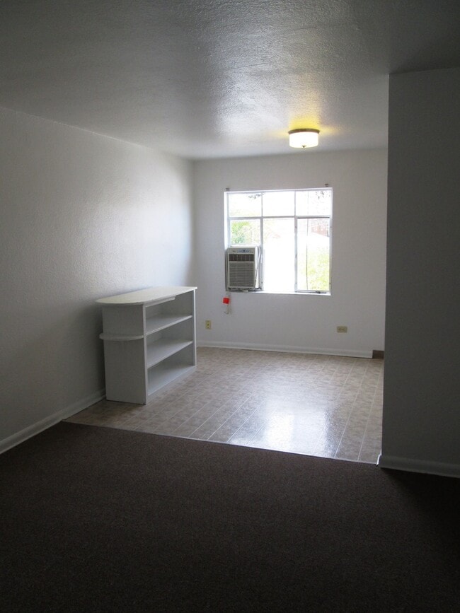 Photo - 425 Coffman St Unit 425 Coffman Street #3