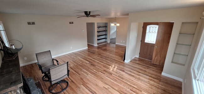 Photo - 413 Dearborn Ave