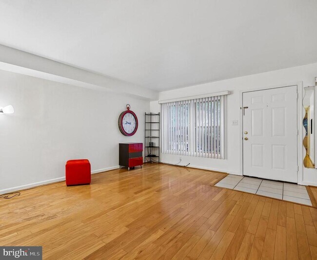 Building Photo - 7814 Coddle Harbor Ln Unit 35