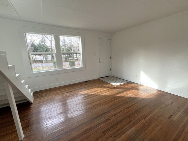 Photo - Great 2 Bed 1 Bath Home near MTSU!