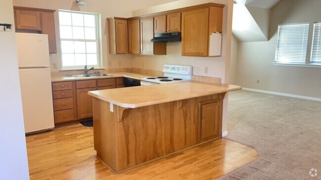 Building Photo - Peaceful 2-bedroom 1-bath Cottage with Dec... Rental