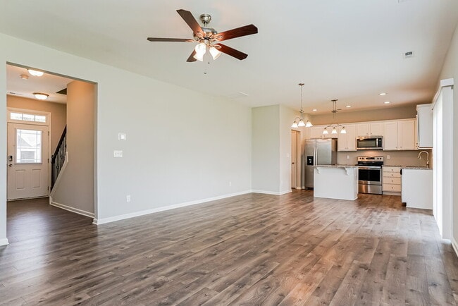 Photo - 235 Durwin Ln