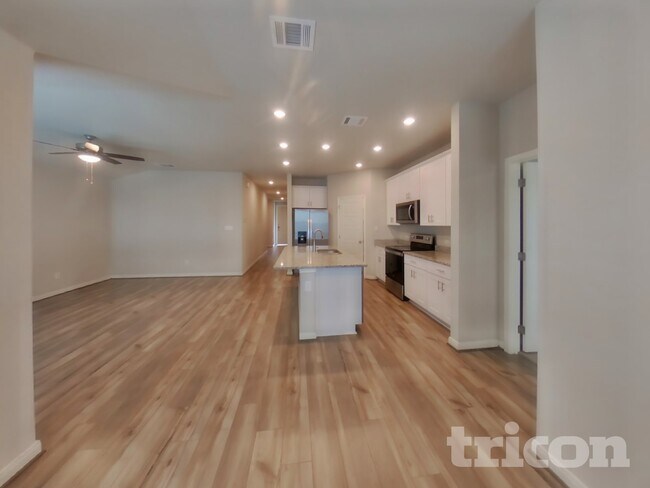 Photo - 13538 Paxton Blvd