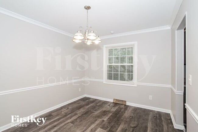 Photo - 1940 Edgewater Dr