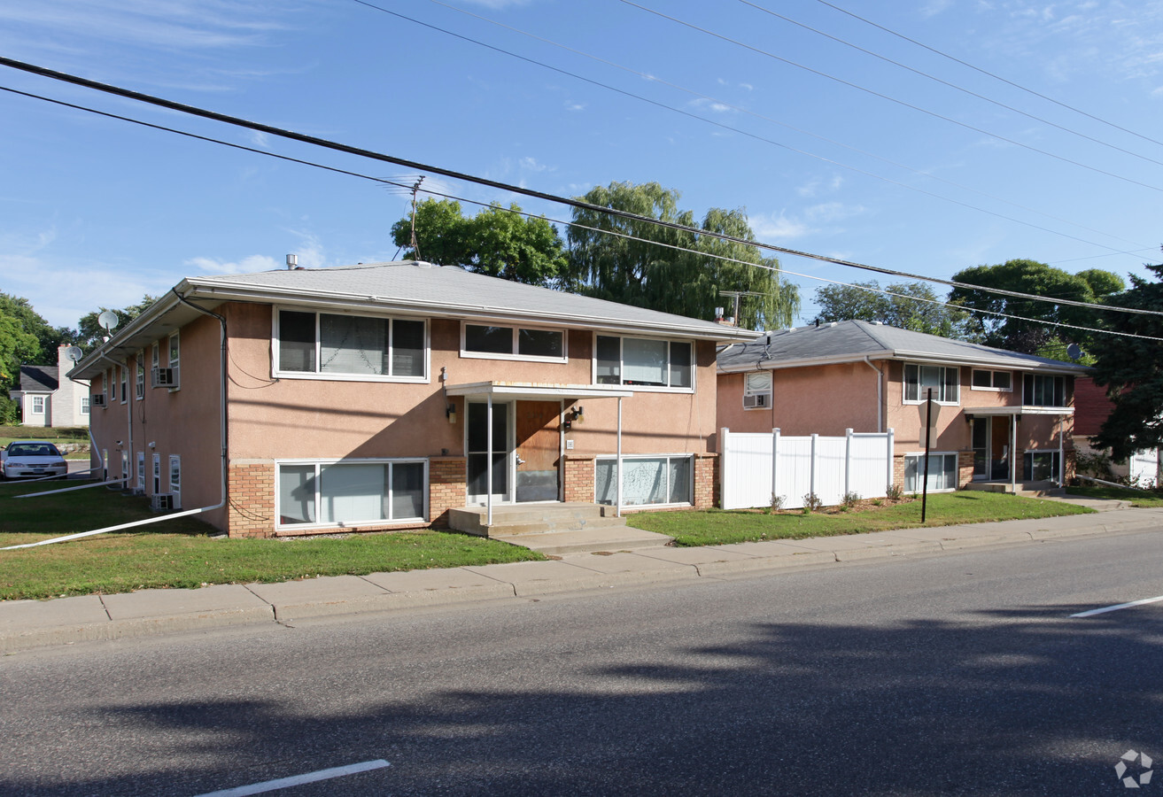Photo - 2112-2116 W 66th St Apartments