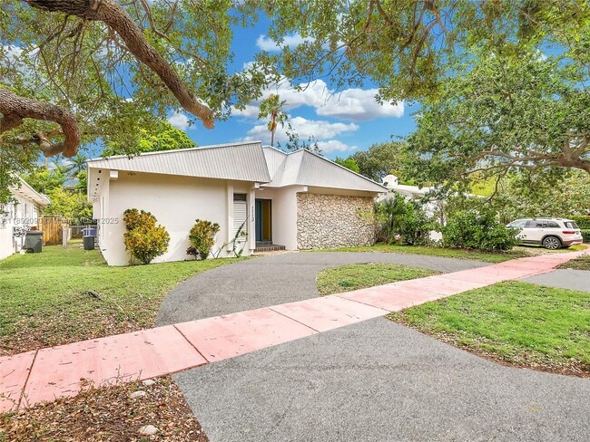 Photo - 1109 Biarritz Dr