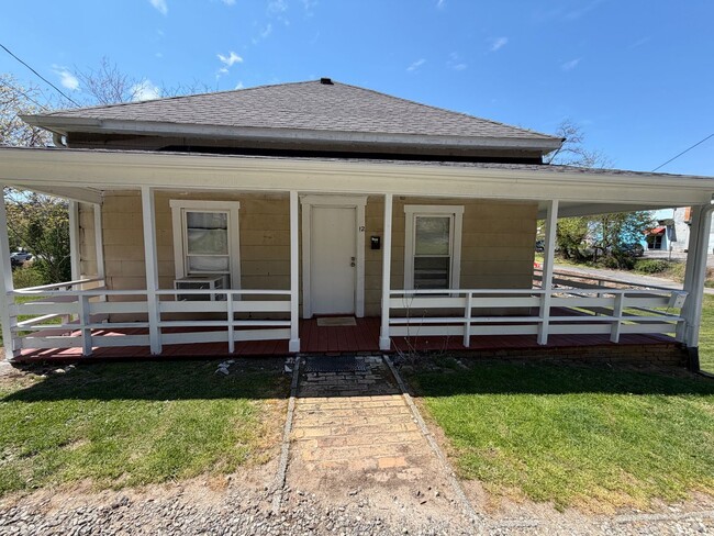 Photo - North - Crossing the Finish Line!