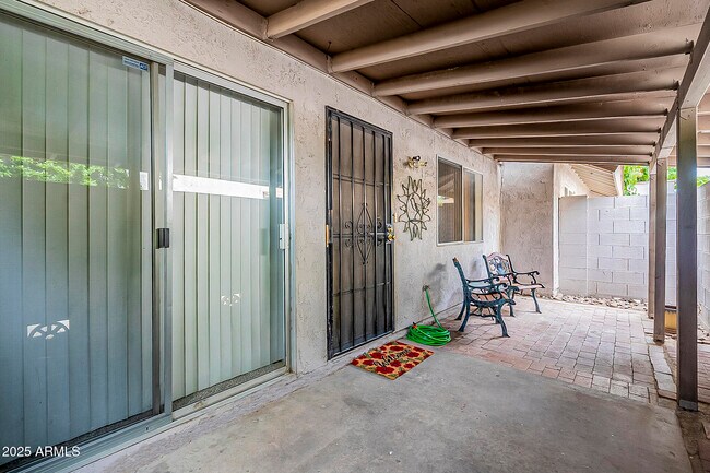 Photo - 1023 N 84th Pl