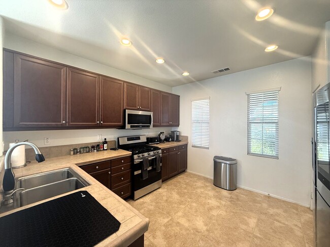 Photo - West Palmdale 3 Bedroom Home