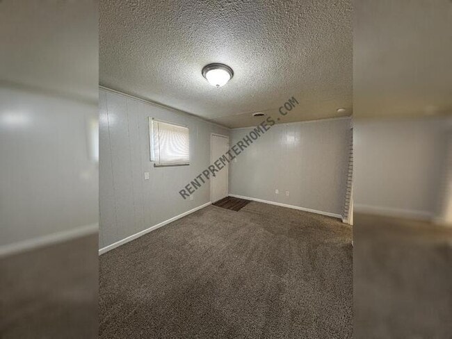 Photo - 13 Gregory Ln
