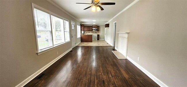 Photo - 1752 Parkhill Dr