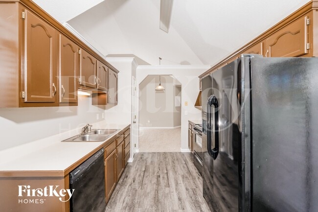 Photo - 6768 Crossbrook Ln