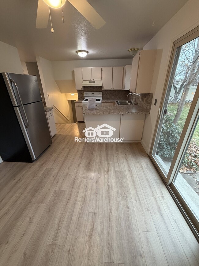 Photo - 575 E 10315 S