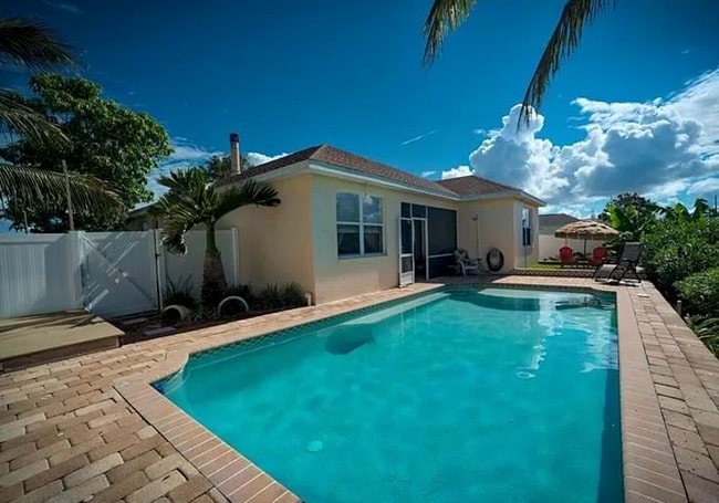 Photo - 6614 64th Terrace E