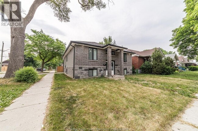 Photo - 3605 King St