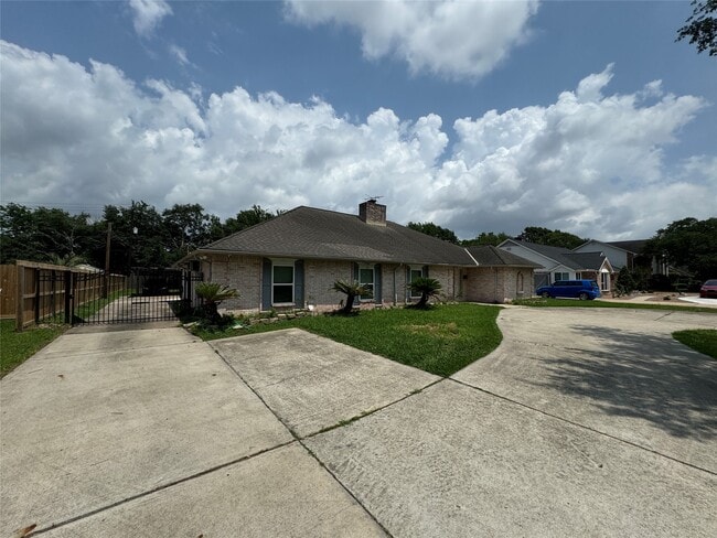 Photo - 7910 Sands Point Dr