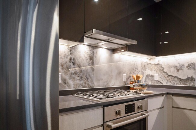 Photo - 7101 RIVER Rd Unit 305B