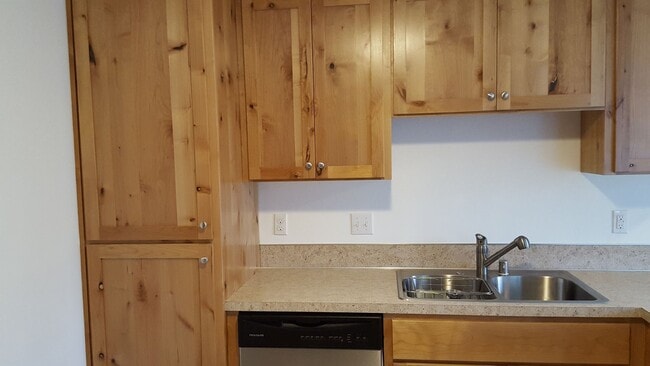 1601/1603 SE 146th Court