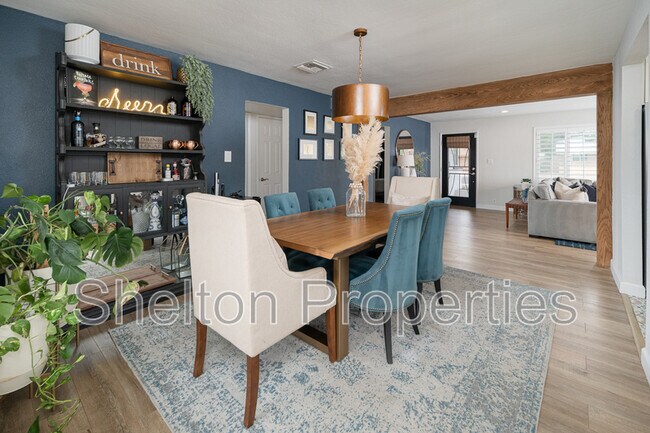 Photo - 1731 W Highland Ave