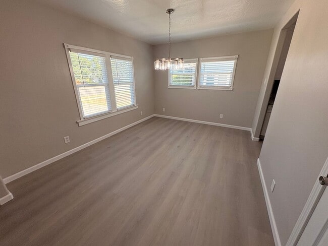 Photo - Beautiful newly renovated 2 bedroom home