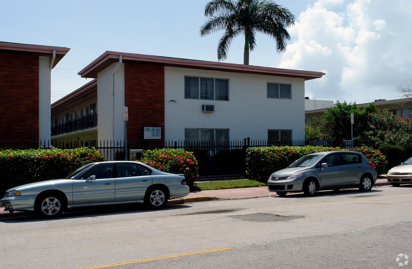 Photo - 1525 Michigan Ave