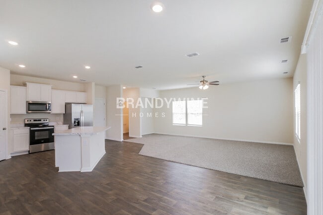 Photo - 165 Falcon Ridge Rd