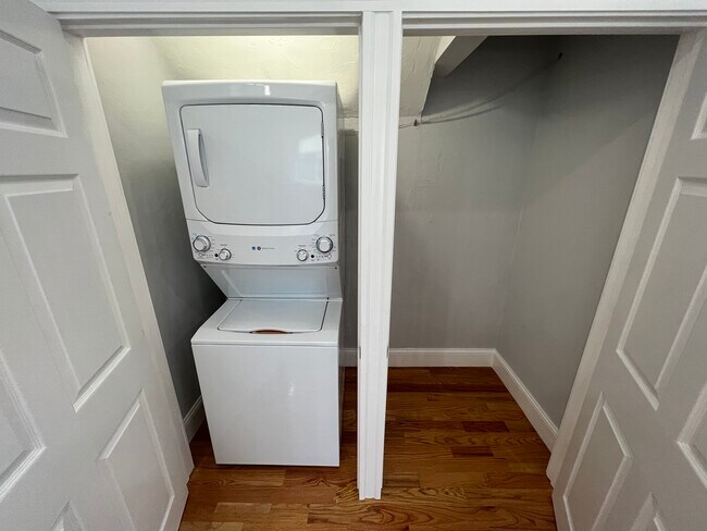 Photo - 29 Alpine St Unit 2