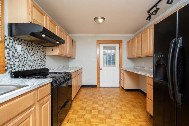 Photo - 614 Hoosick St House