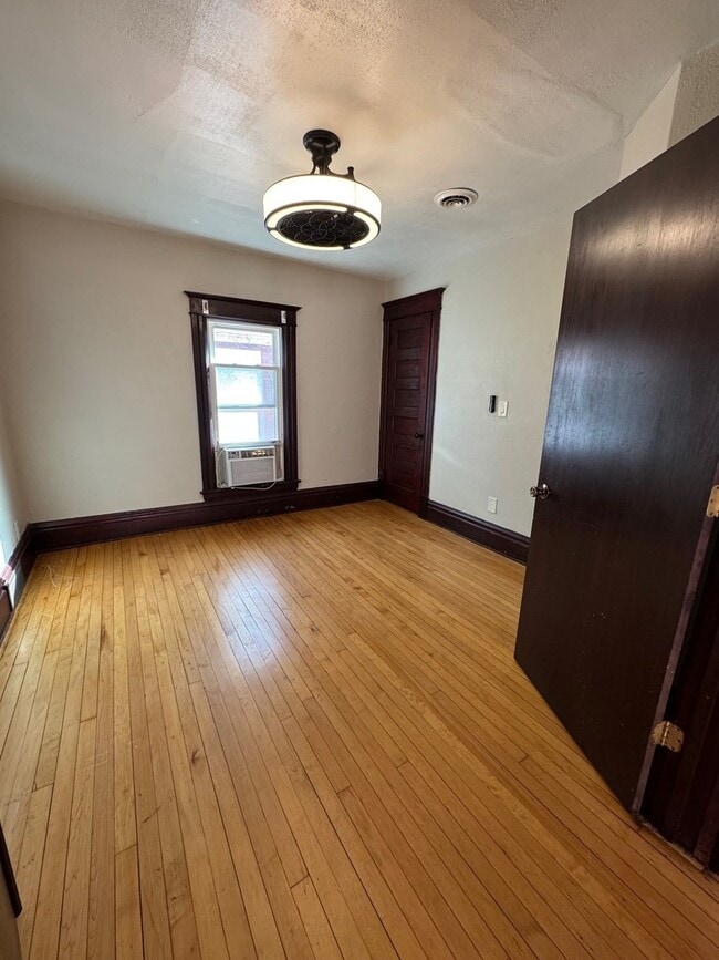 Photo - 1657 5th Ave