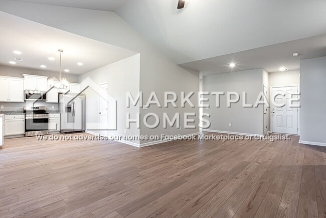 Photo - 214 W L Miller Dr