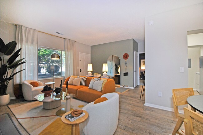 Building Photo - Fox Chase Apartments